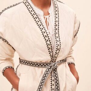 NWOT SUNCOOL Evan Quilted Coat Jacket in Cream